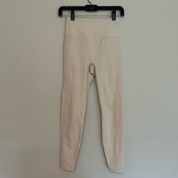 Le Ore Lucca High Rise Legging in Canvas - Picture 4 of 7